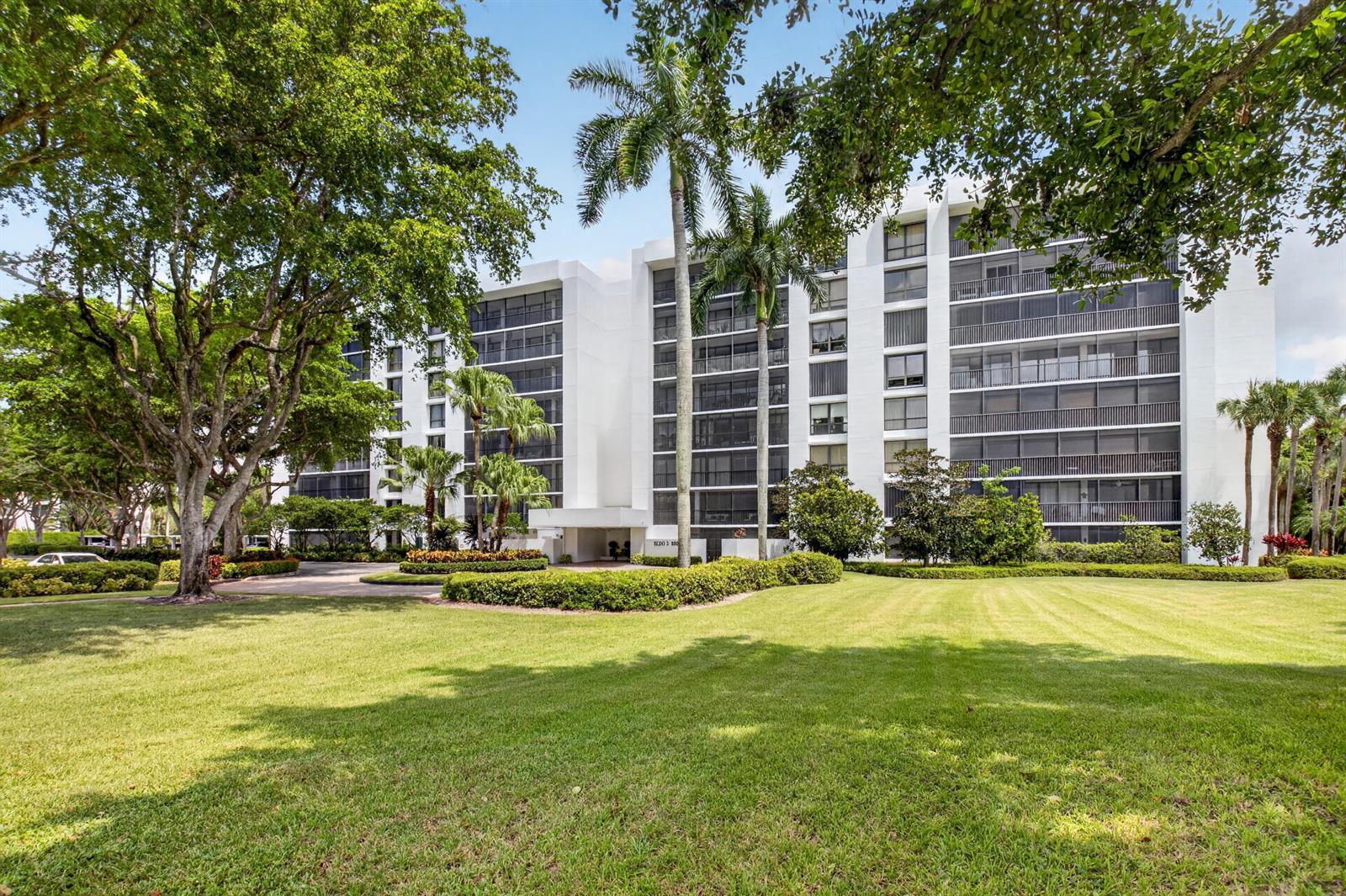 20090 Boca W Drive # 317, Boca Raton FL 33434