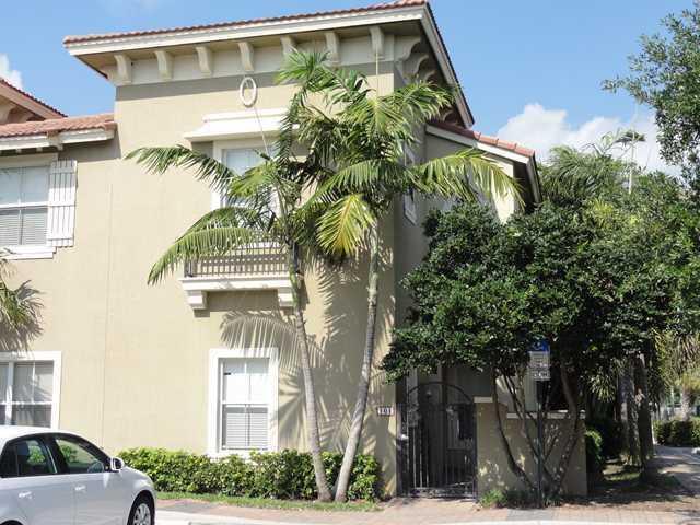 101 Lake Monterey Circle, Boynton Beach FL 33426