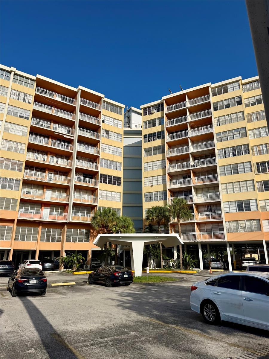 2025 NE 164th St # 608, North Miami Beach FL 33162