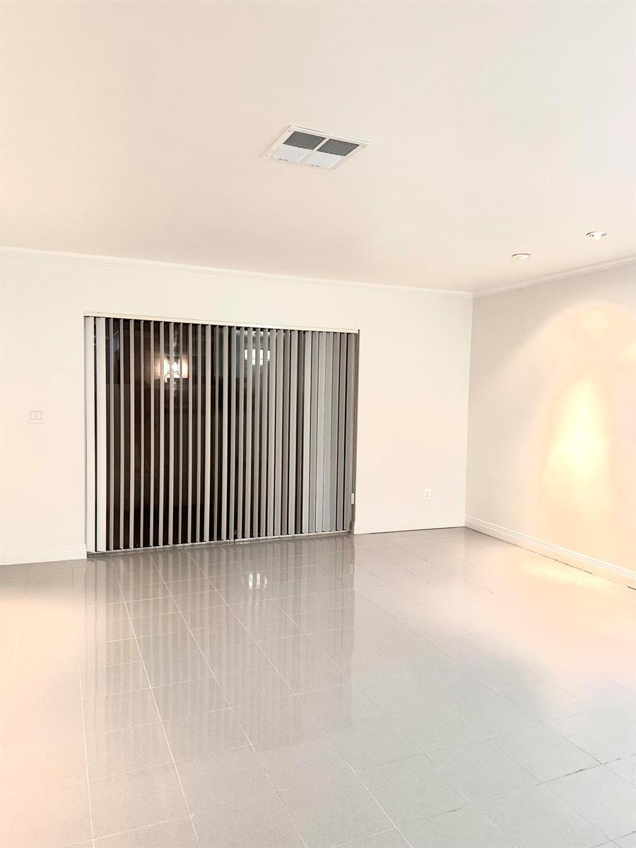 11605 NW 11TH Street, Pembroke Pines FL 33026