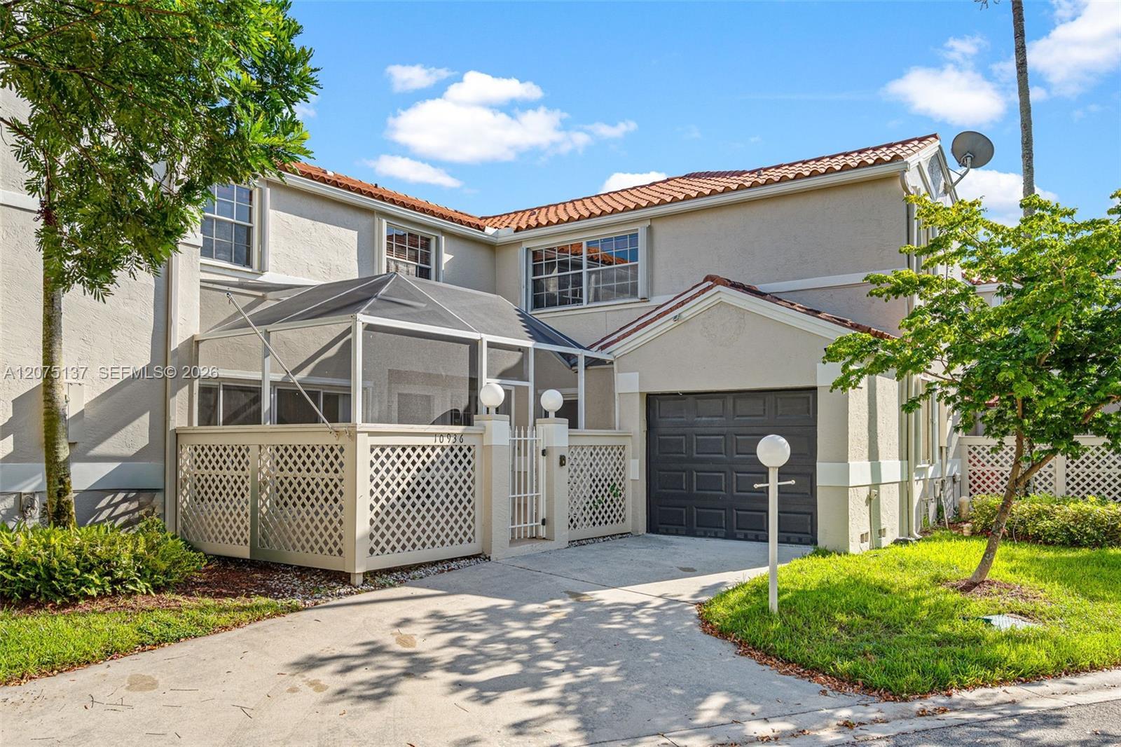 10936 Long Boat Dr, Cooper City FL 33026