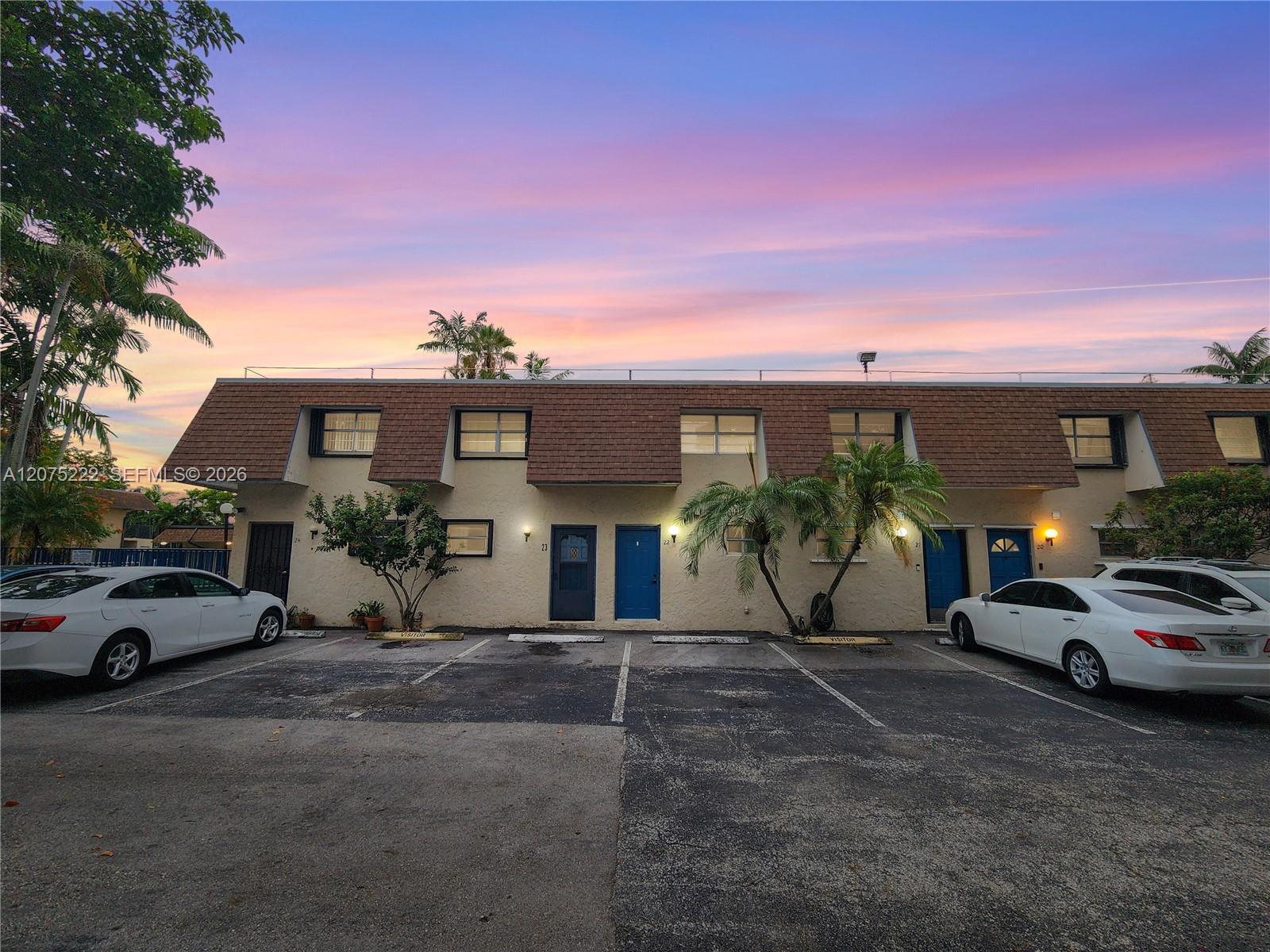 15385 S Dixie Hwy 22 Hwy, Palmetto Bay FL 33157