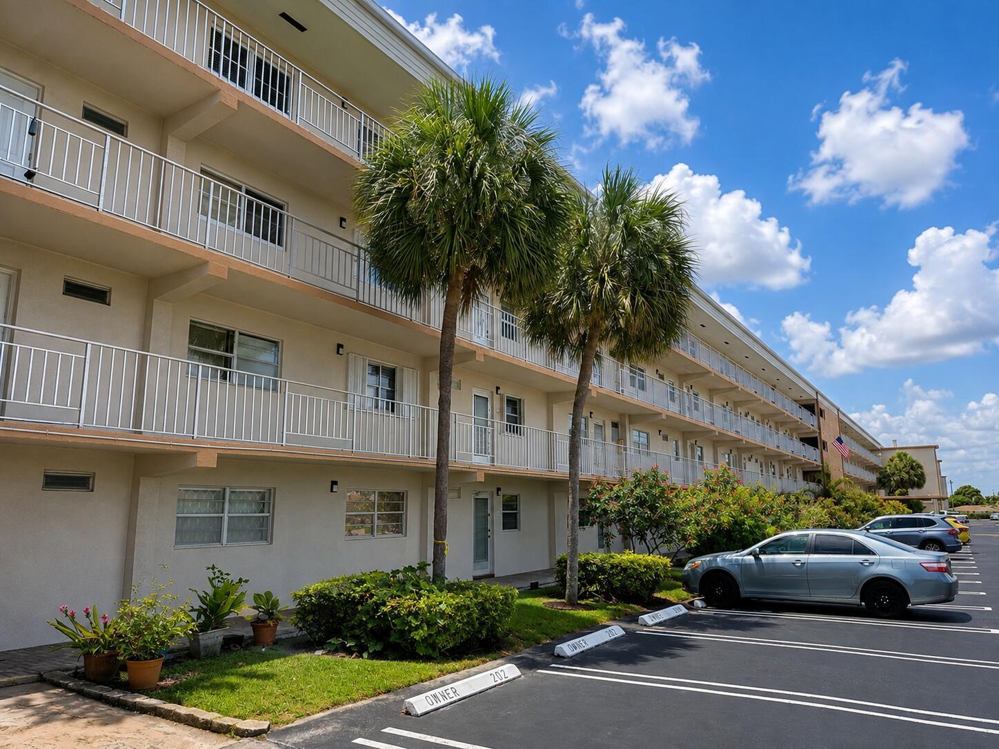 230 NE 26TH Avenue # 404, Boynton Beach FL 33435