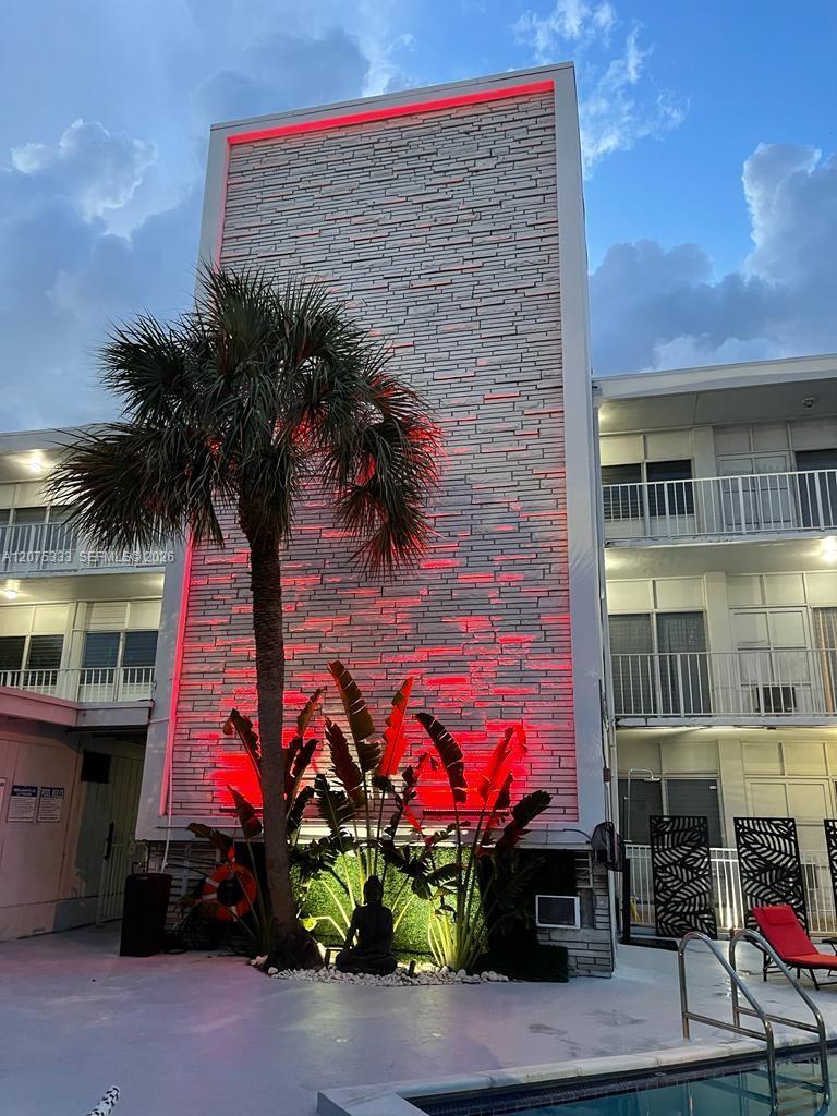 2101 Normandy Dr # 206, Miami Beach FL 33141