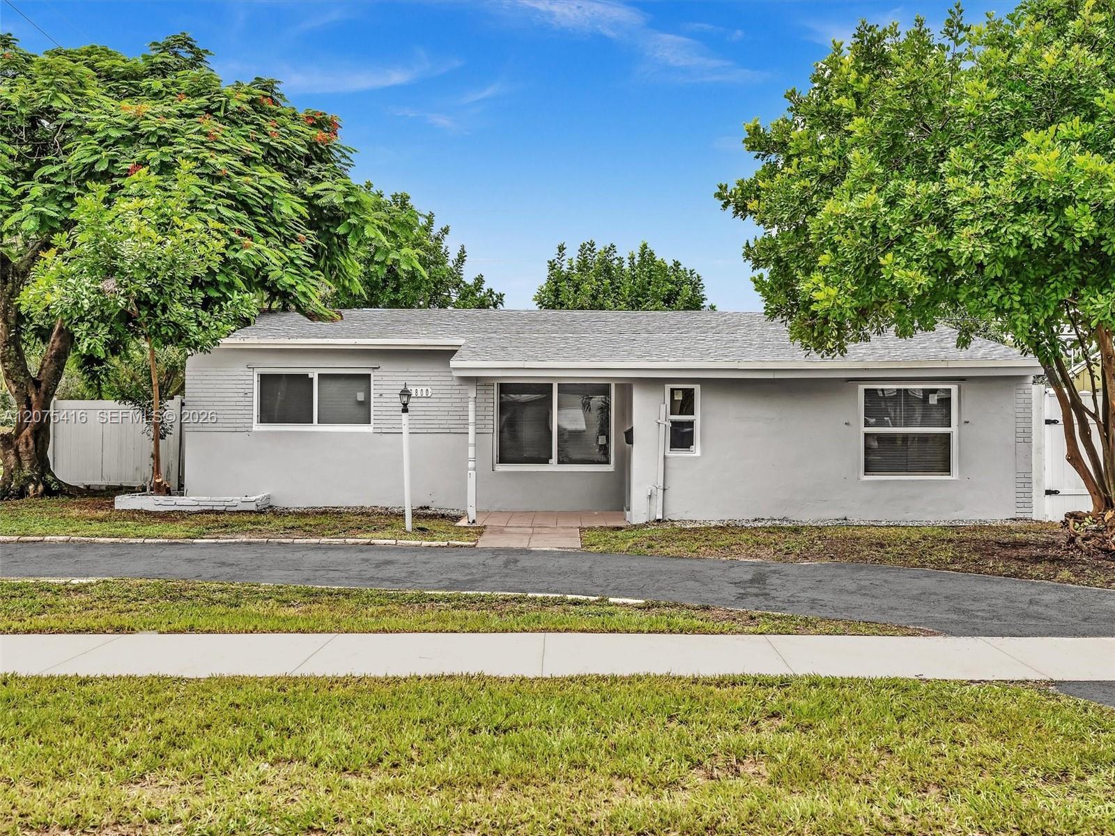 6800 Raleigh St, Hollywood FL 33024
