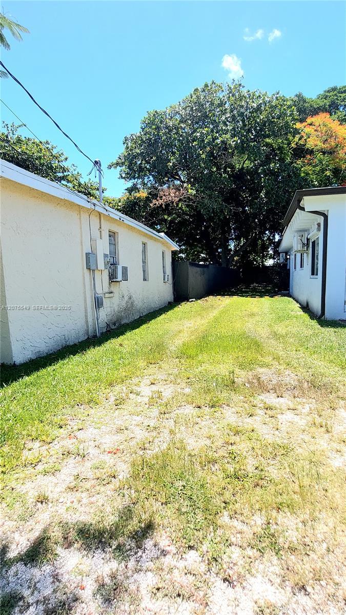 21910 SW 118th Ct # 2, Miami FL 33170