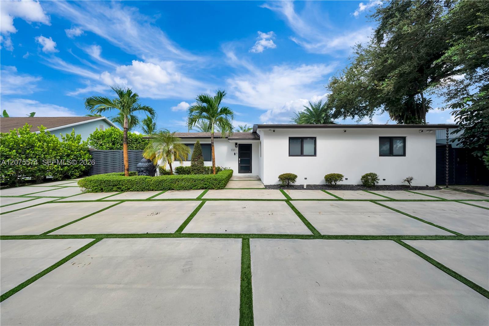 1721 SW 96th Ave, Miramar FL 33025