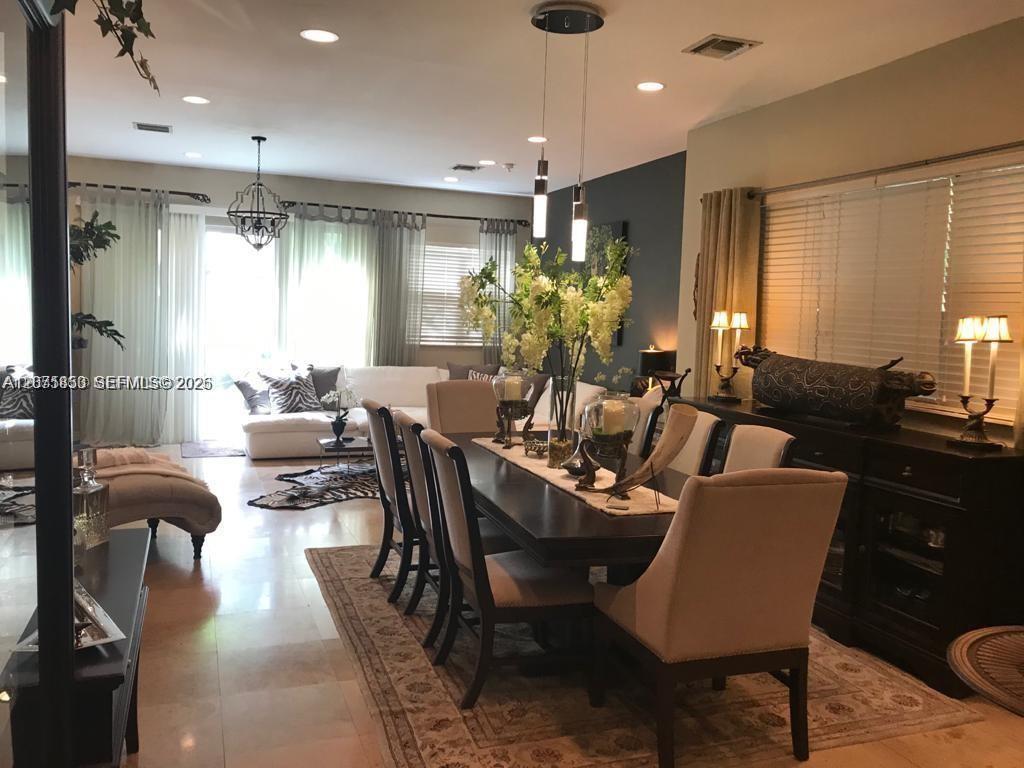 1225 NE 11th Ave, Fort Lauderdale FL 33304