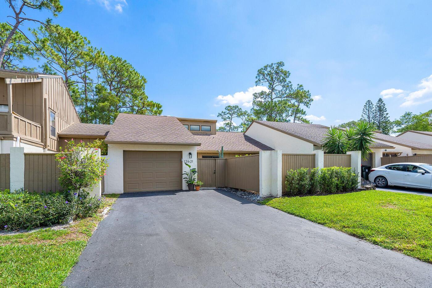 12621 SHADY PINES Court # 12621, Wellington FL 33414