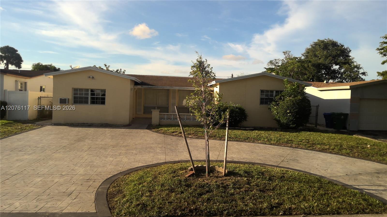 7829 Embassy Blvd, Miramar FL 33023
