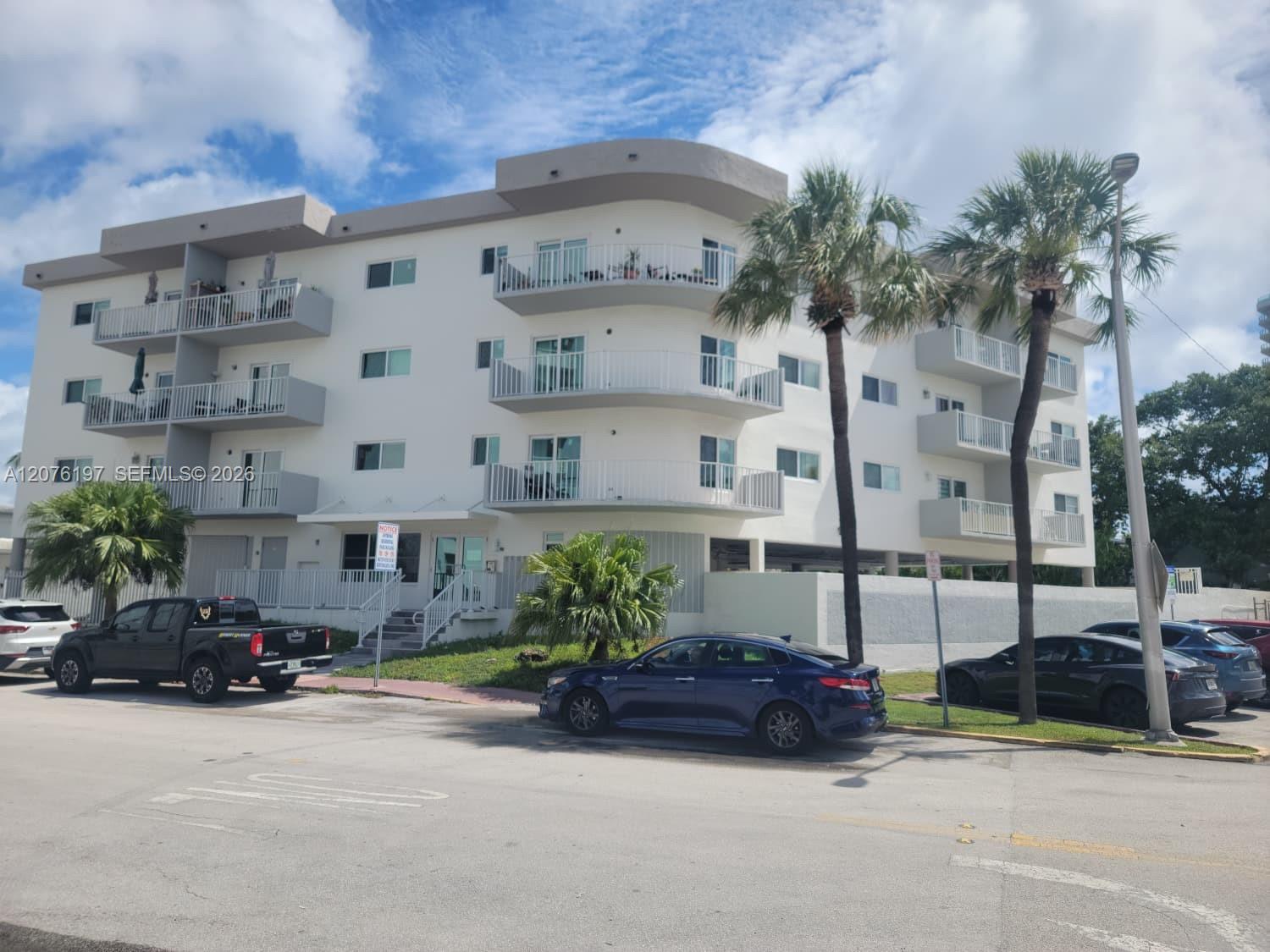 7125 Bonita Dr # 402, Miami Beach FL 33141