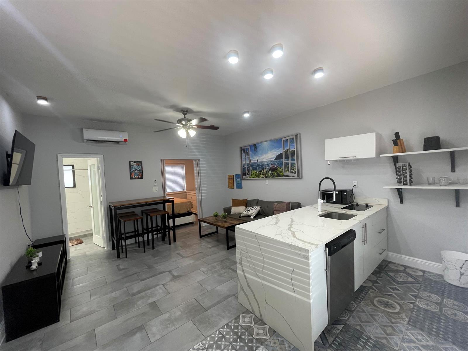 824 NE 4th Street # 3, Fort Lauderdale FL 33301