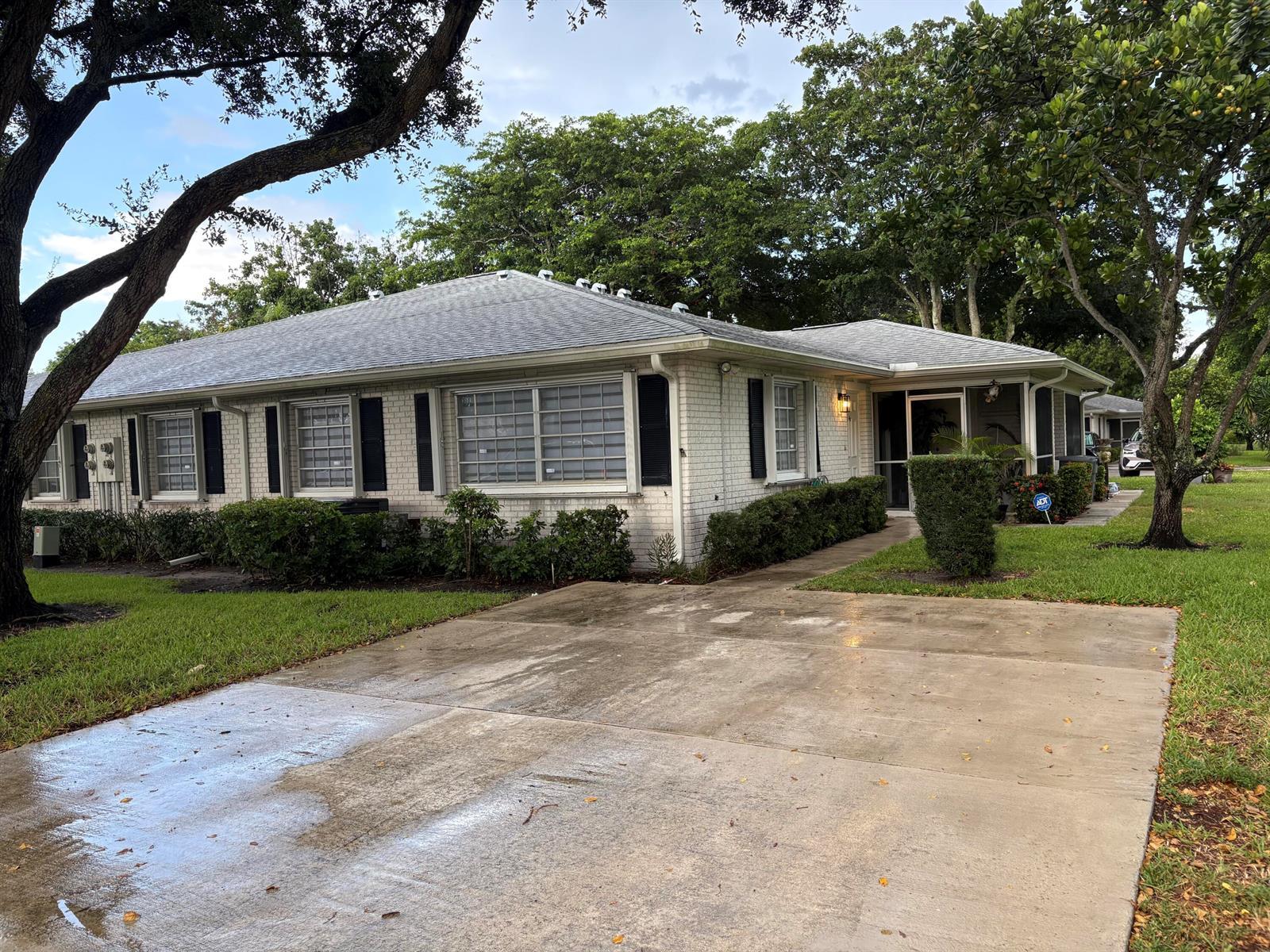 10170 S 44th Way S, Boynton Beach FL 33436