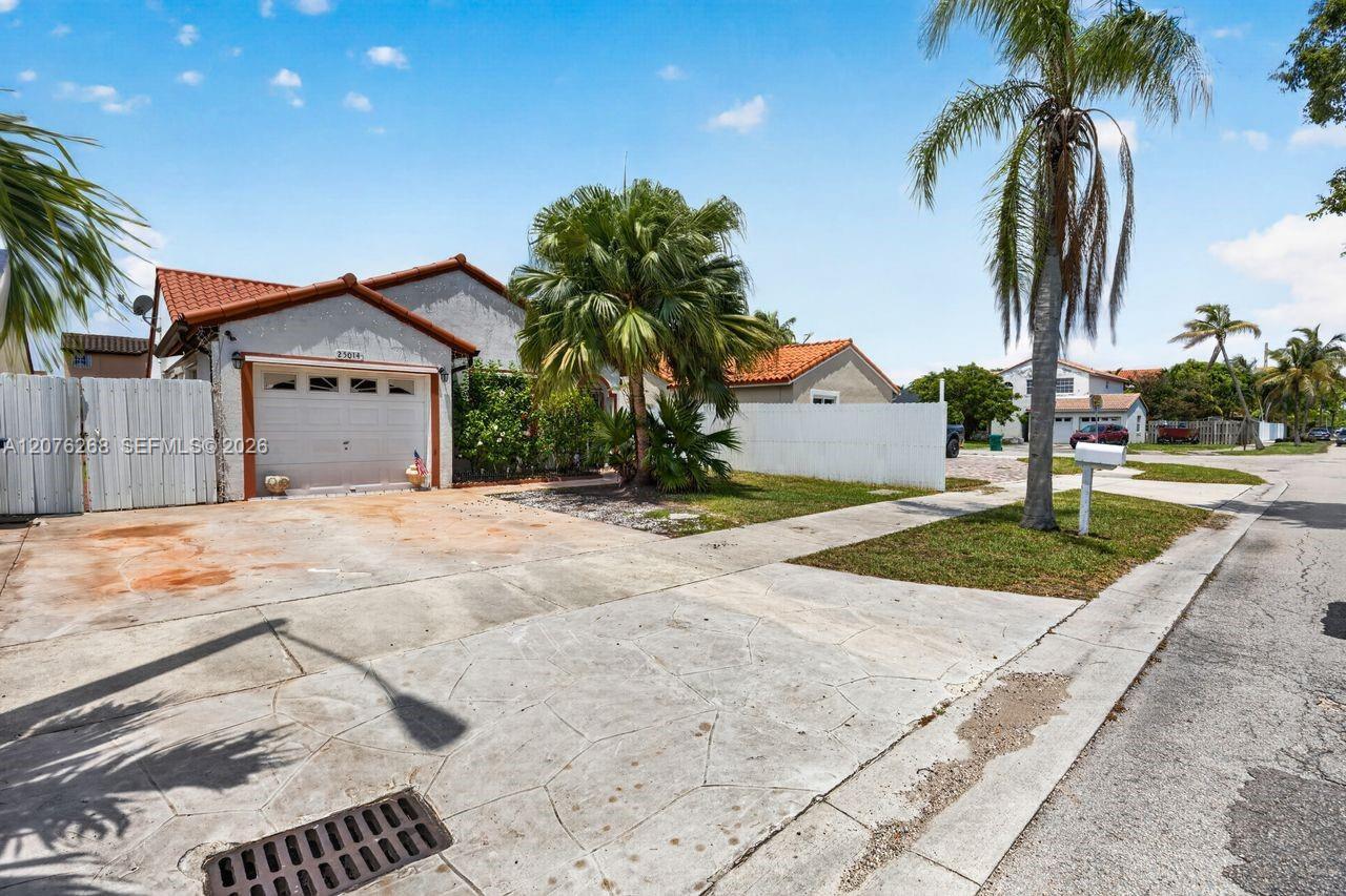 25014 SW 123rd Pl, Homestead FL 33032