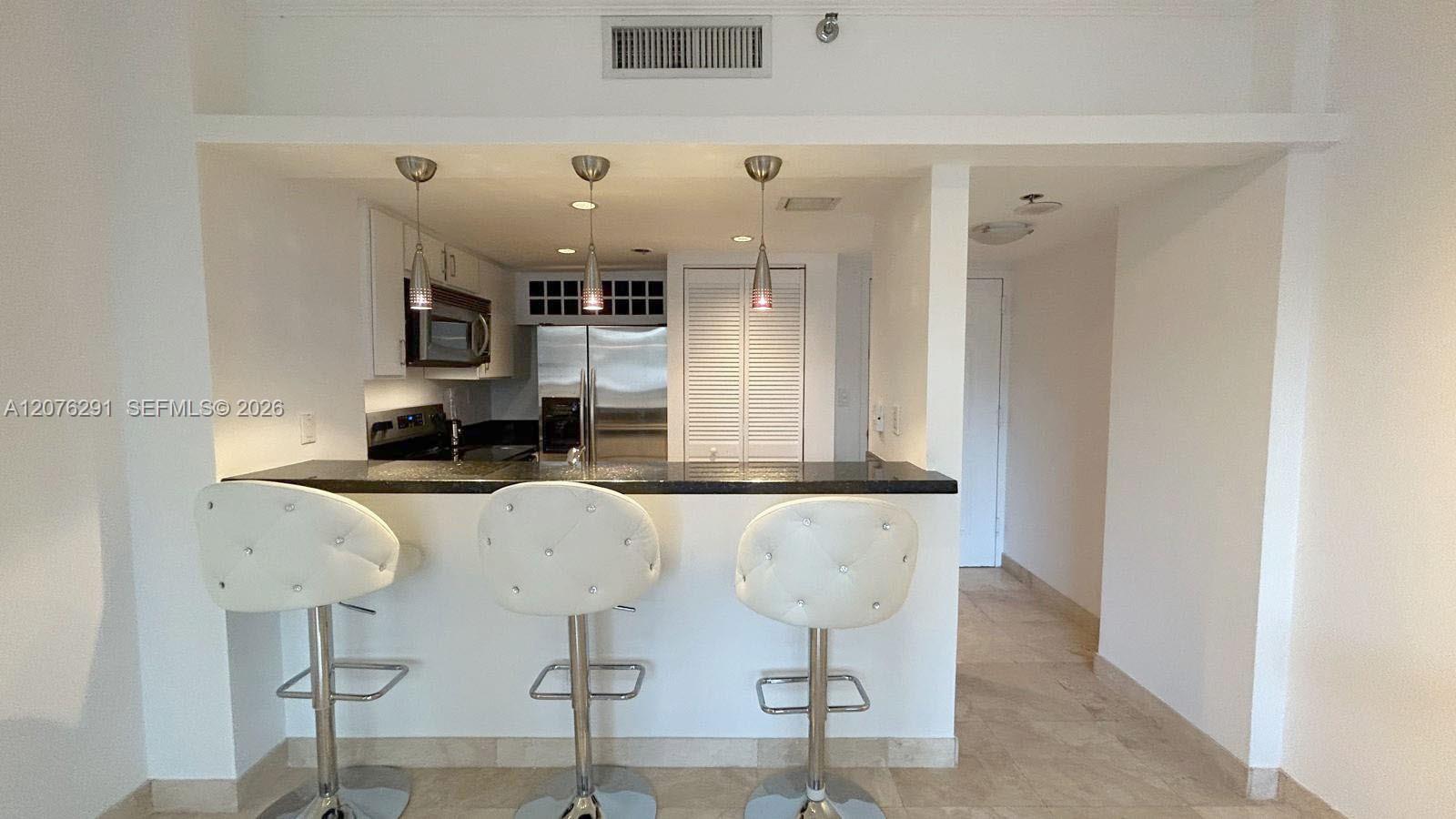 540 Brickell Key Dr # 512, Miami FL 33131