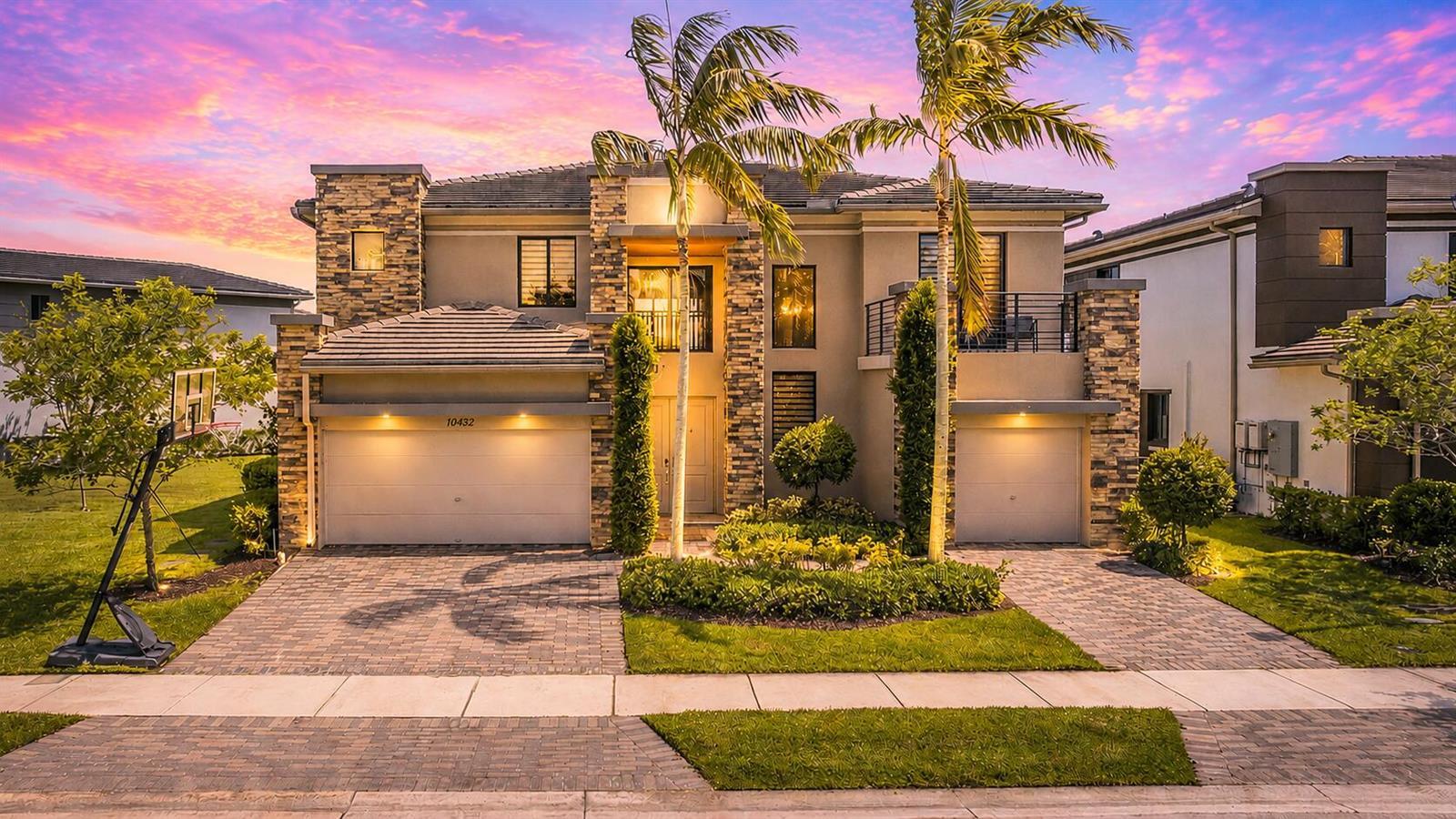 10432 N LAGO VISTA Circle, Parkland FL 33076