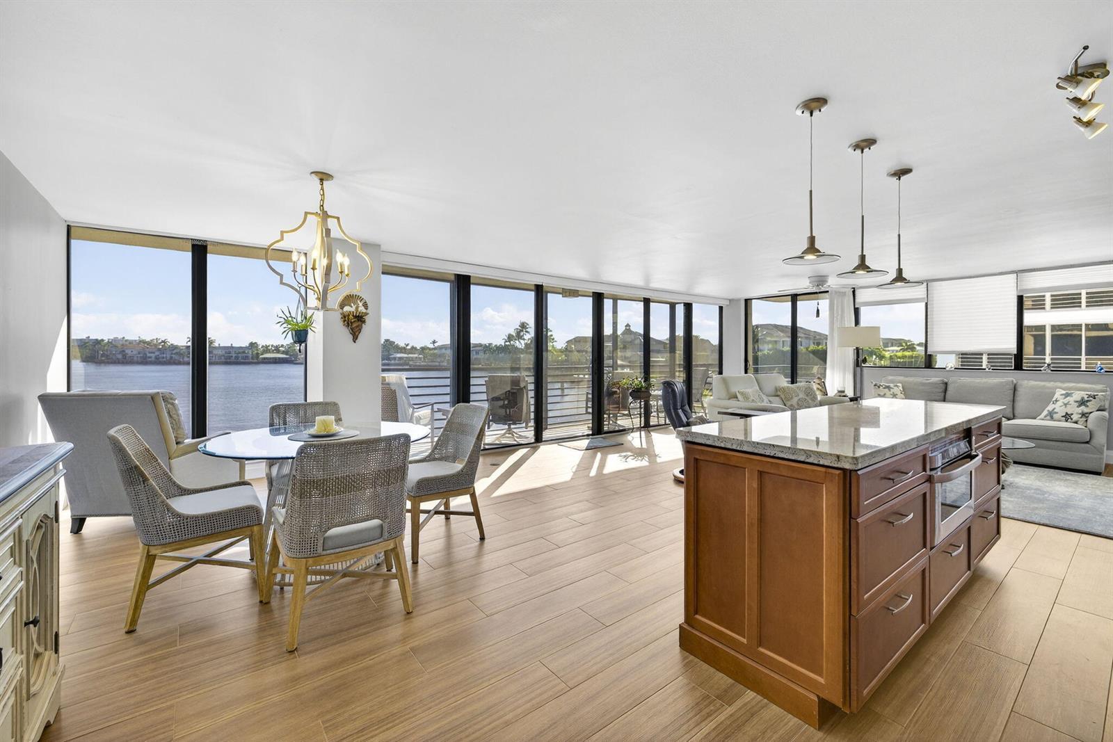 900 NE SPANISH RIVER Boulevard # 2w, Boca Raton FL 33431