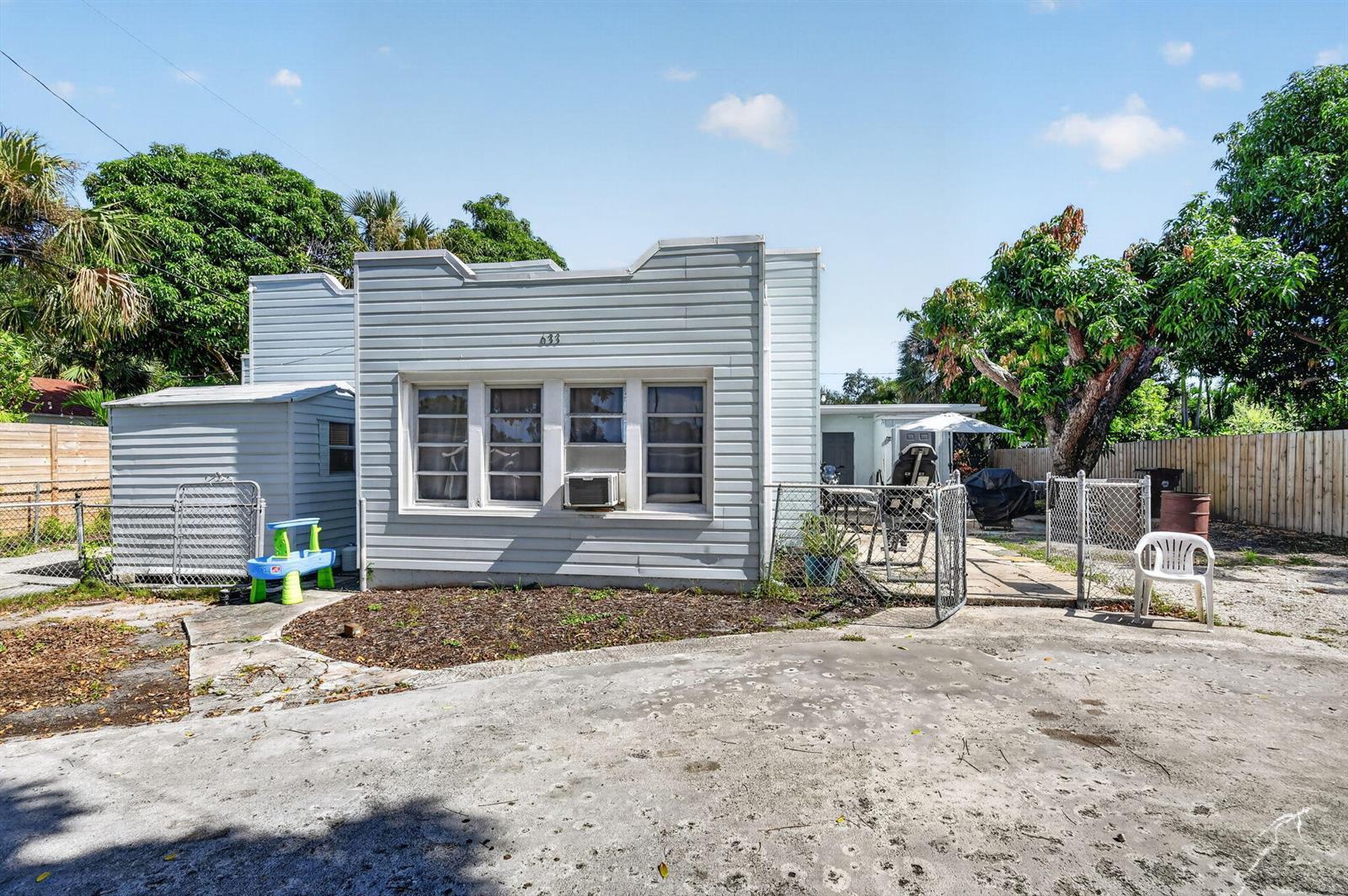 633 Franklin Road, West Palm Beach FL 33405