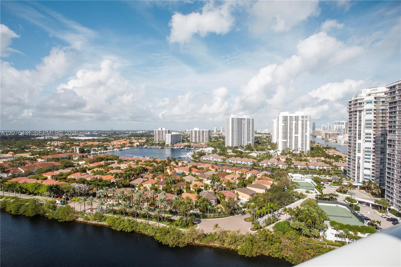 20505 E Country Club Dr # 39, Aventura FL 33180