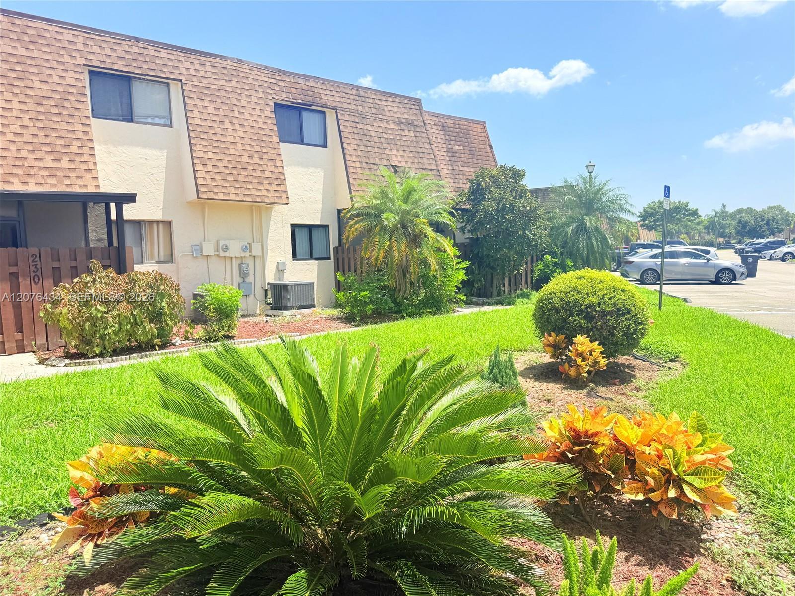 229 San Remo Blvd, North Lauderdale FL 33068