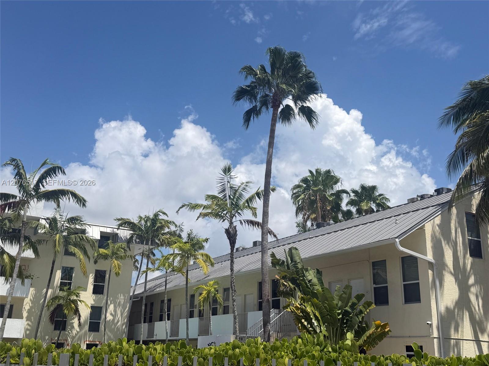 8950 SW 69th Ct # 220, Pinecrest FL 33156