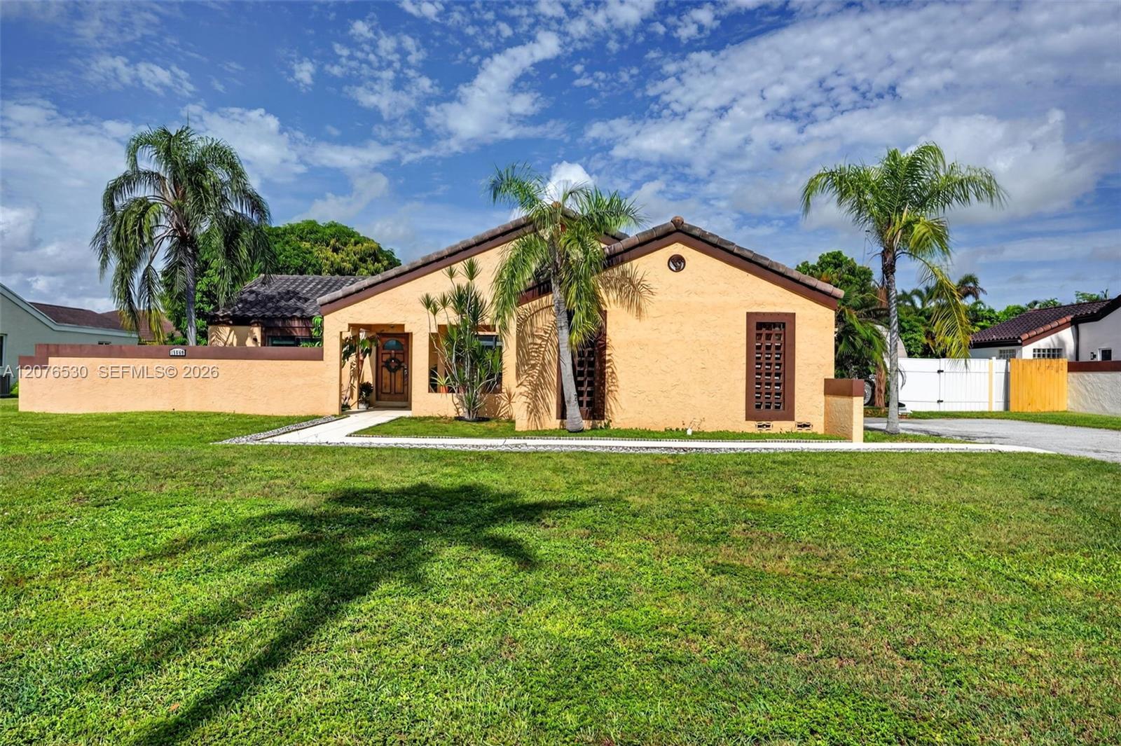 15660 SW 152nd Pl, Miami FL 33187