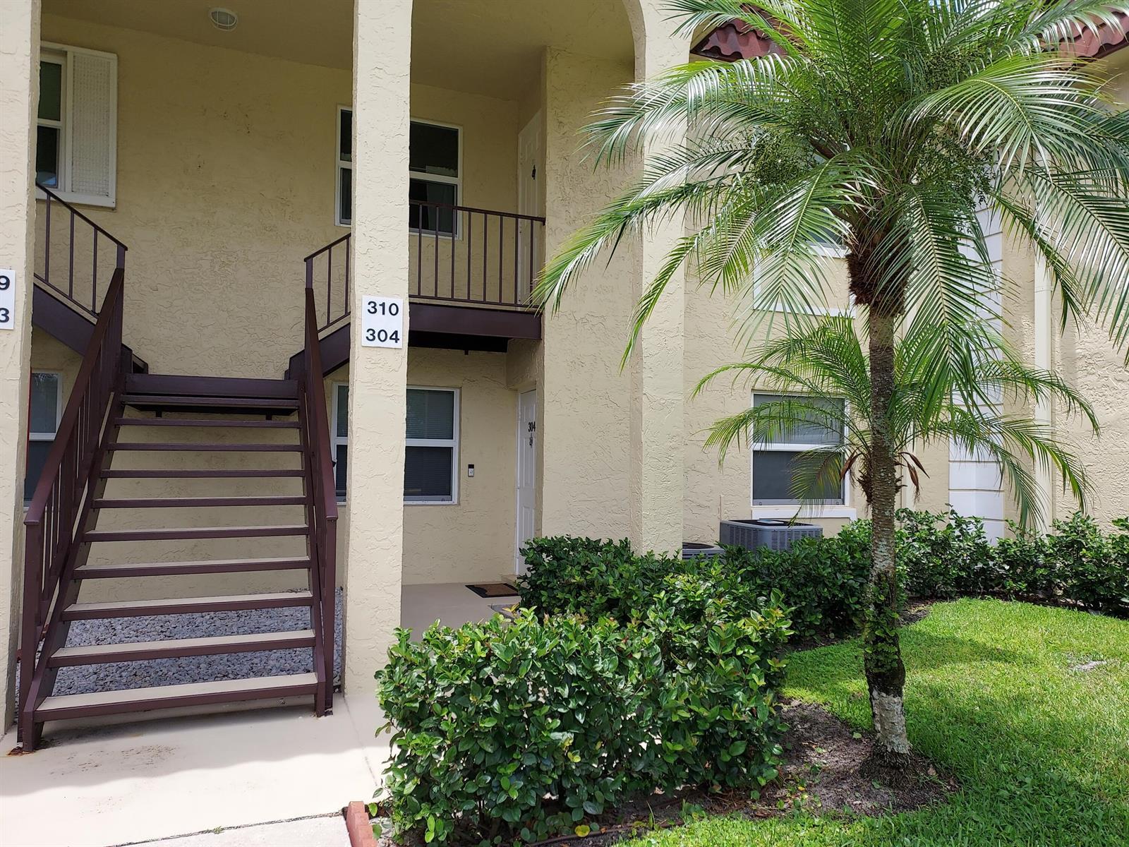 717 S US Hwy 1 Unit 304, Jupiter FL 33477