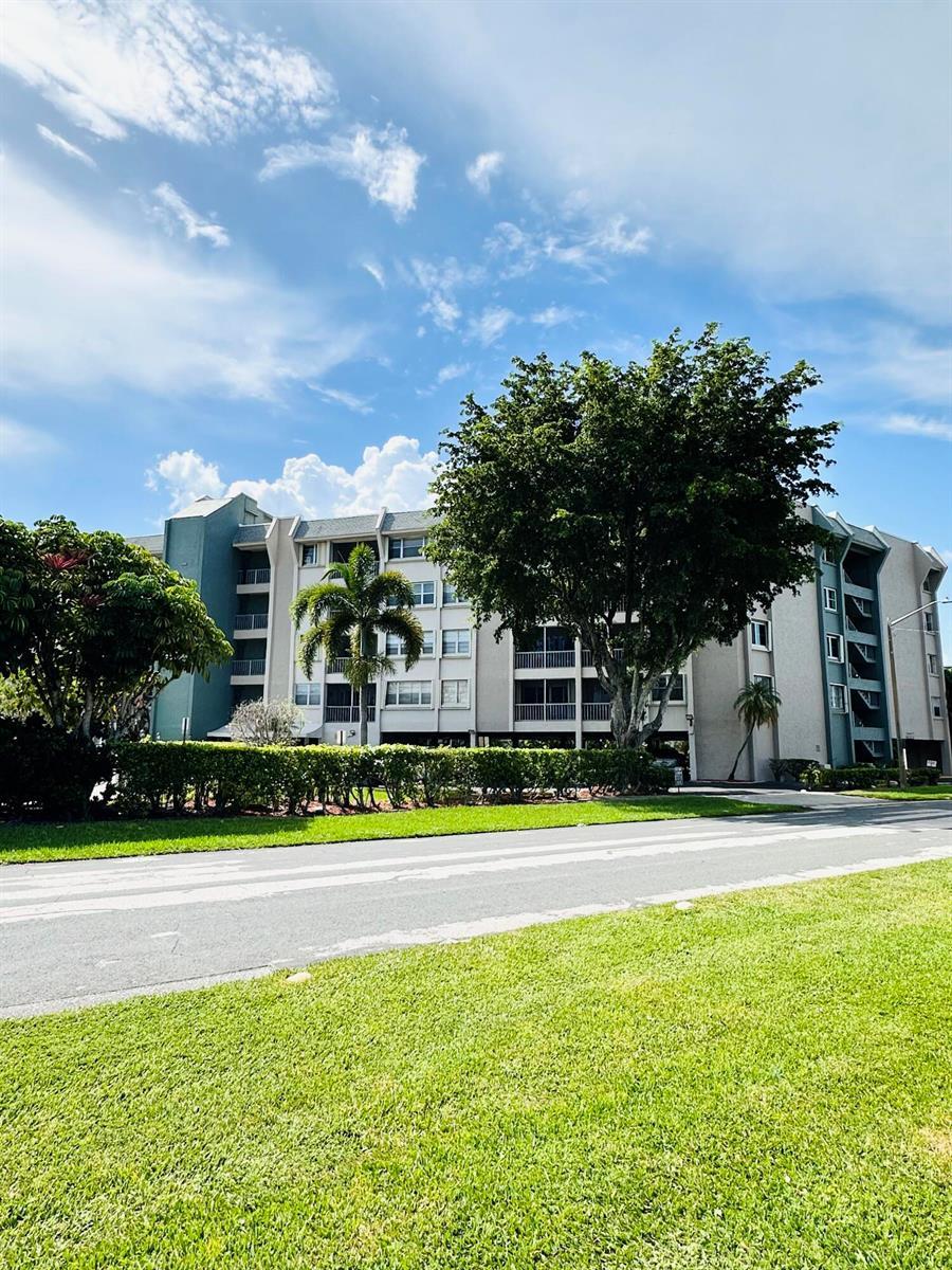 505 SPENCER Drive # 408, West Palm Beach FL 33409