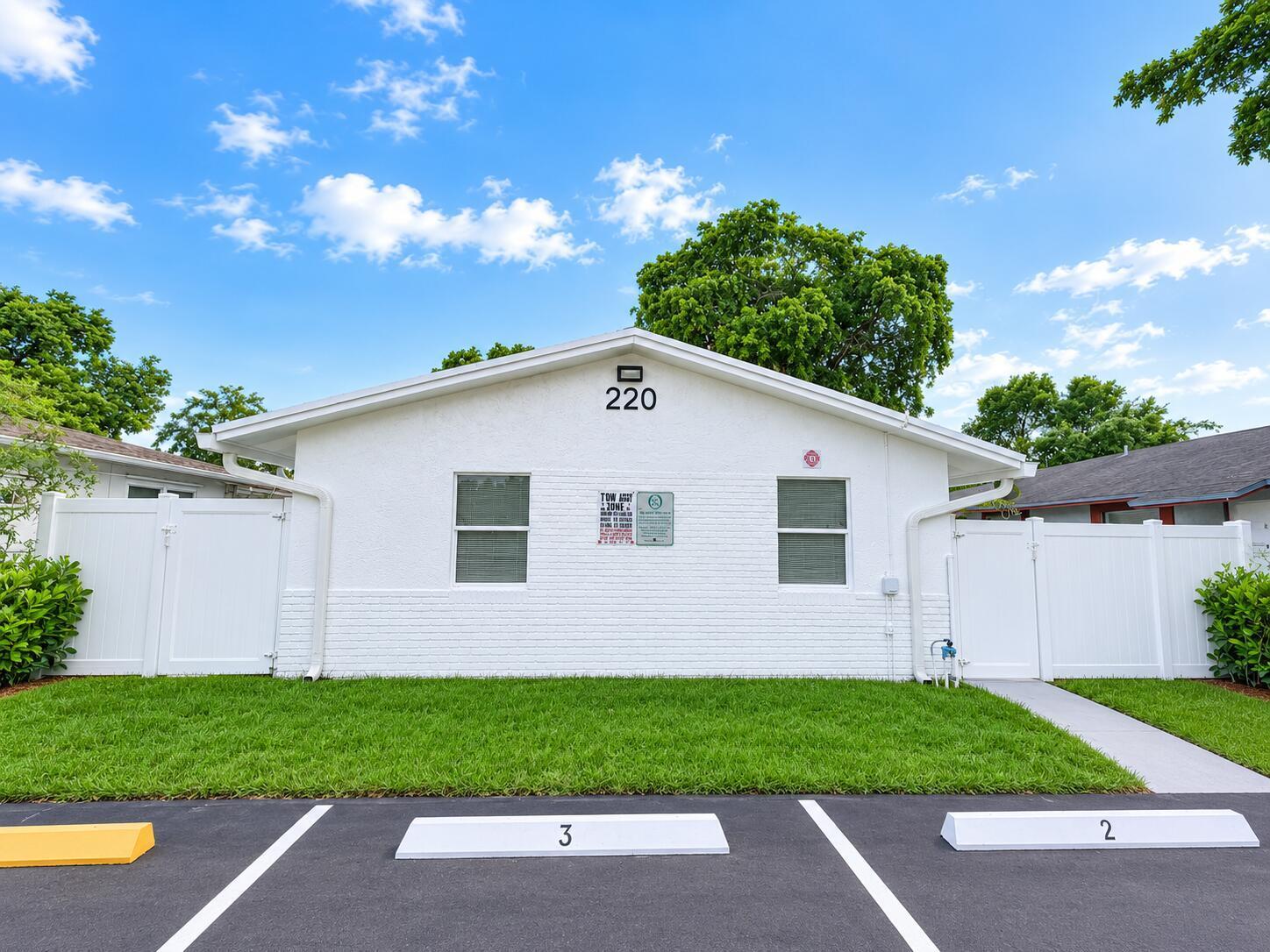 220 NW 12TH Court # 2, Pompano Beach FL 33060