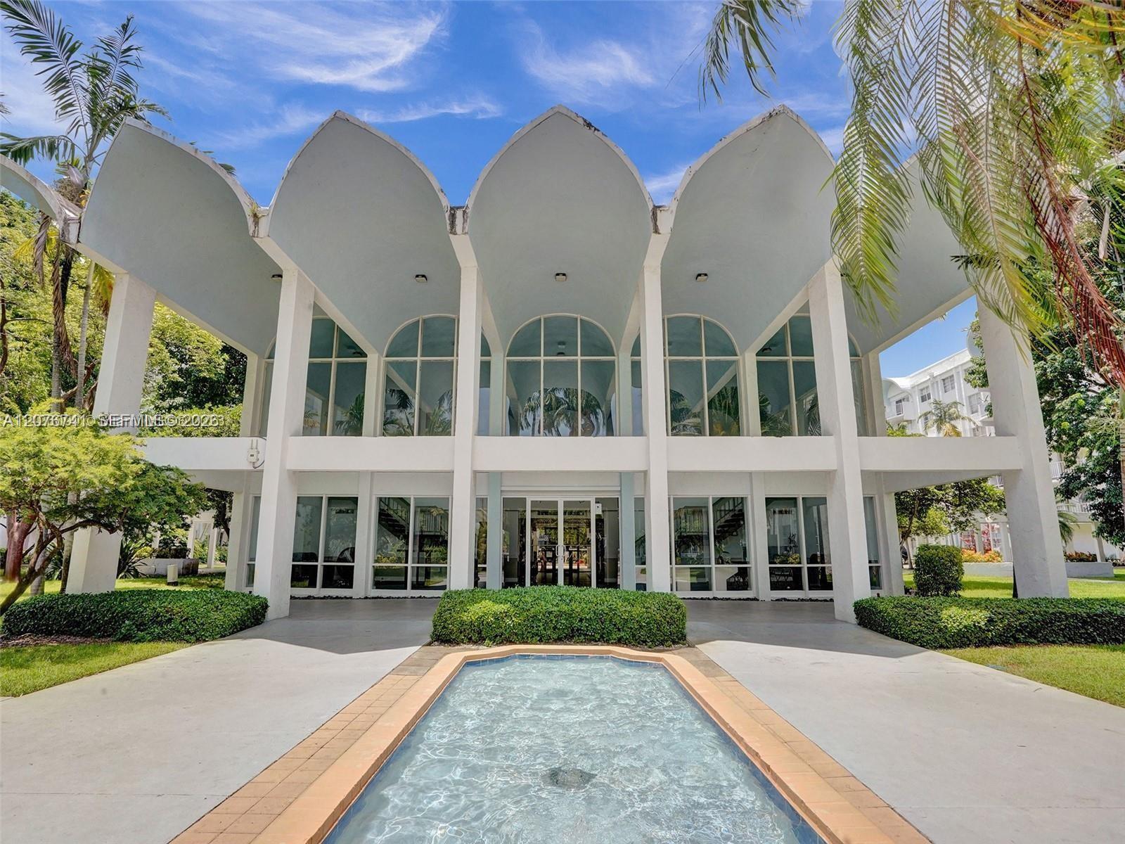496 NW 165th St Rd # 310, Miami FL 33169