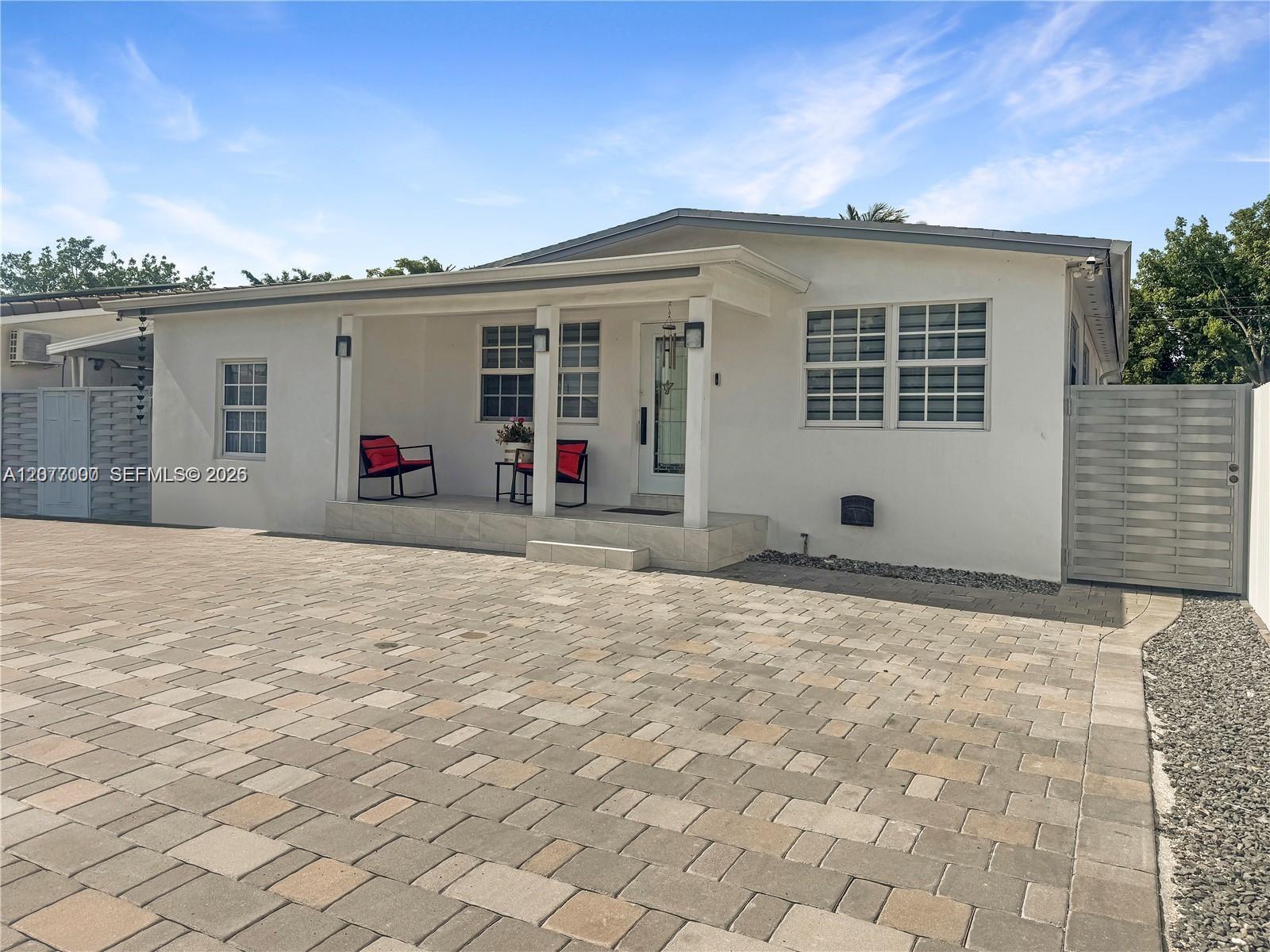 350 W 16th St, Hialeah FL 33010