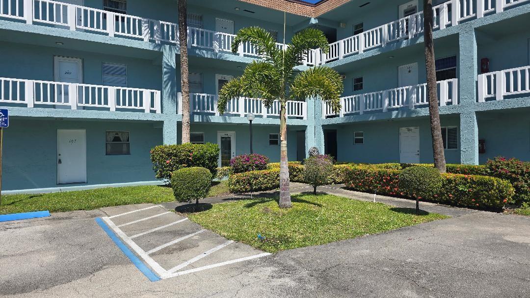 606 SW NATURA Boulevard # 208, Deerfield Beach FL 33441
