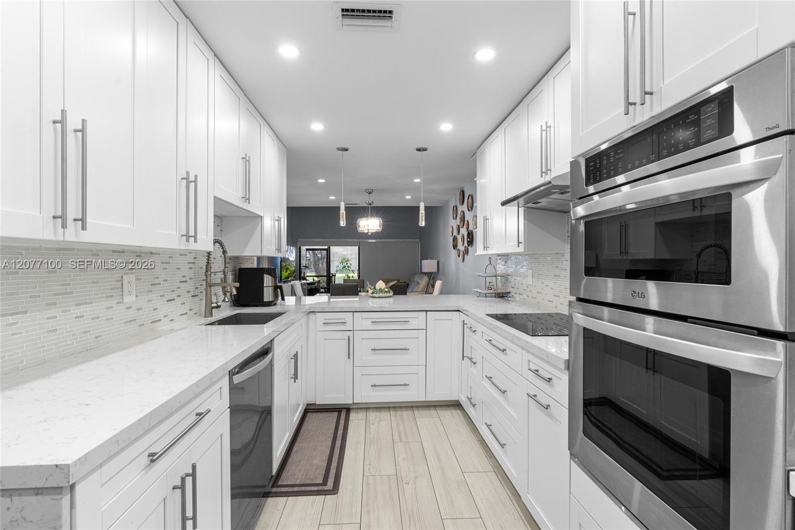 1064 NW 97th Ave # 219, Pembroke Pines FL 33024