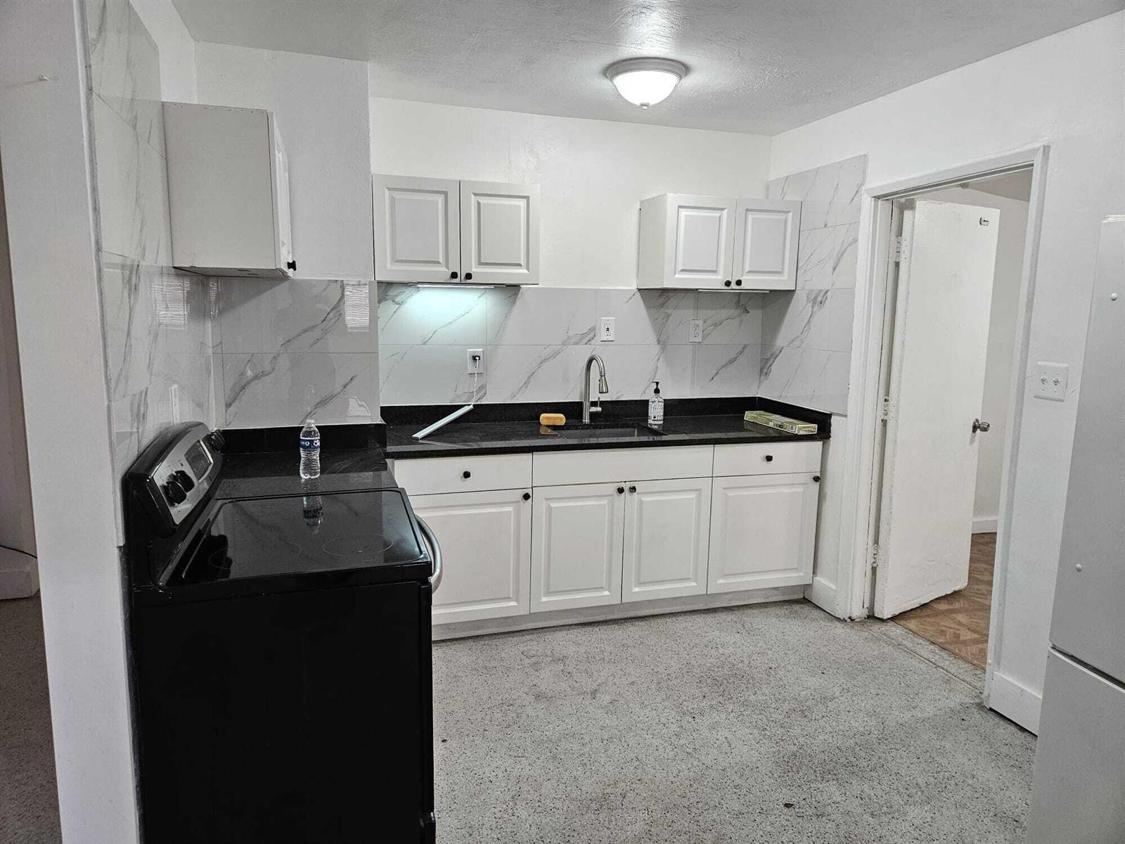 2740 NW 2ND Street, Pompano Beach FL 33069