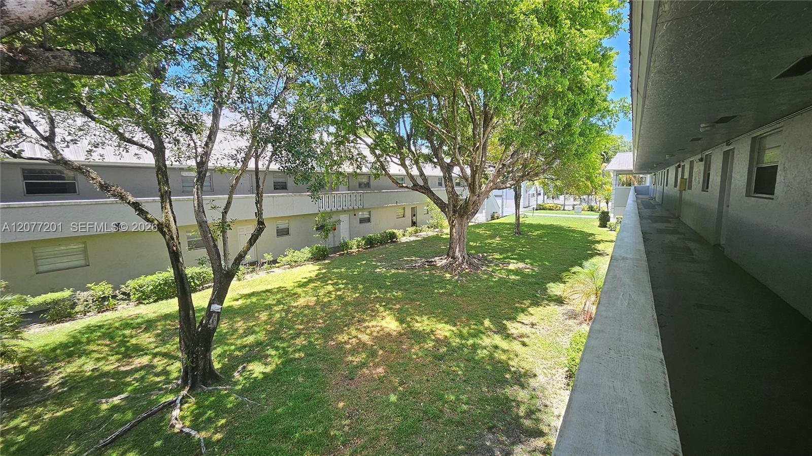 17255 SW 95th Ave # 211, Palmetto Bay FL 33157