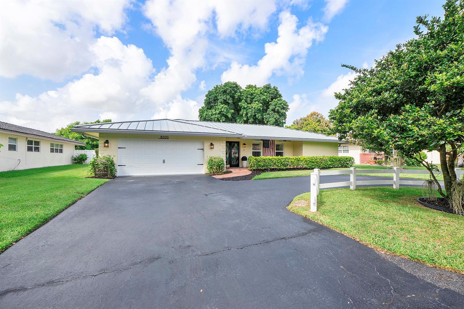 8520 NW 29th Drive, Coral Springs FL 33065