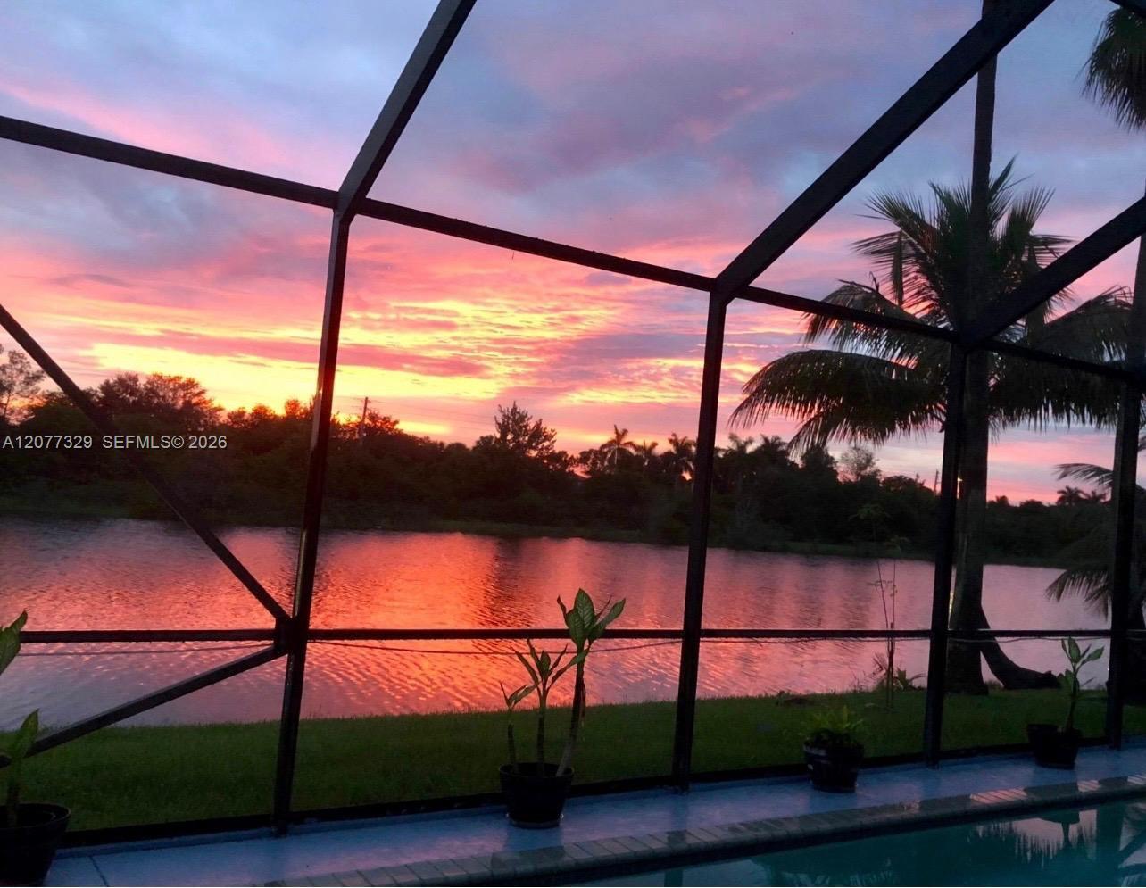 2386 SW 183rd Ter, Miramar FL 33029