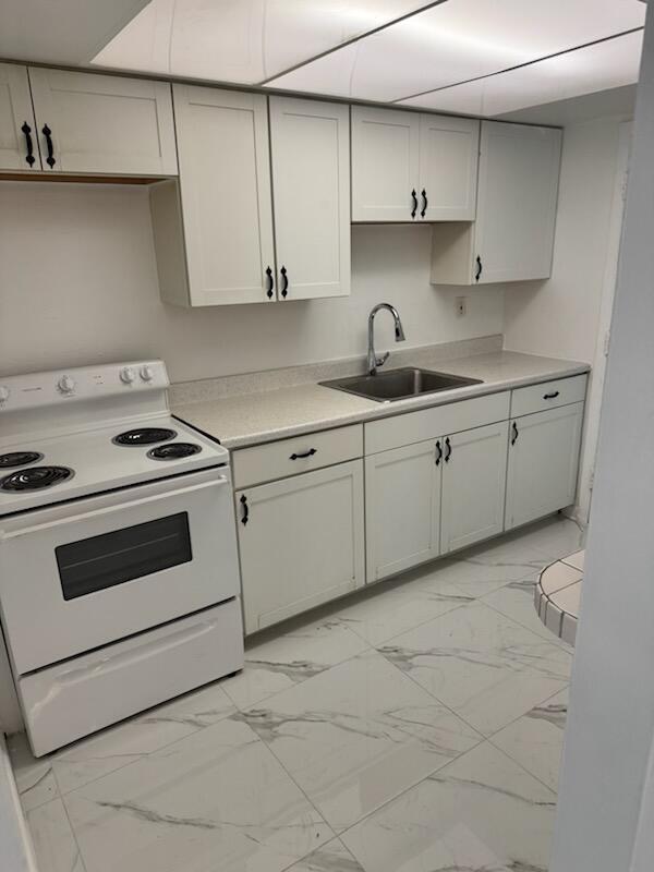 2285 NE 172nd Street # 12, North Miami Beach FL 33160