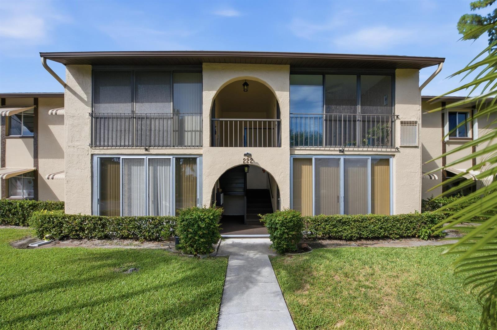 222 Pine Hov Circle # 2, FL 33463