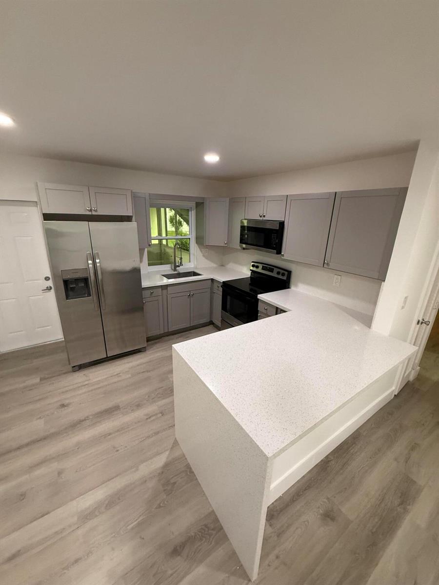 1005 SW 3RD Way, Boynton Beach FL 33426