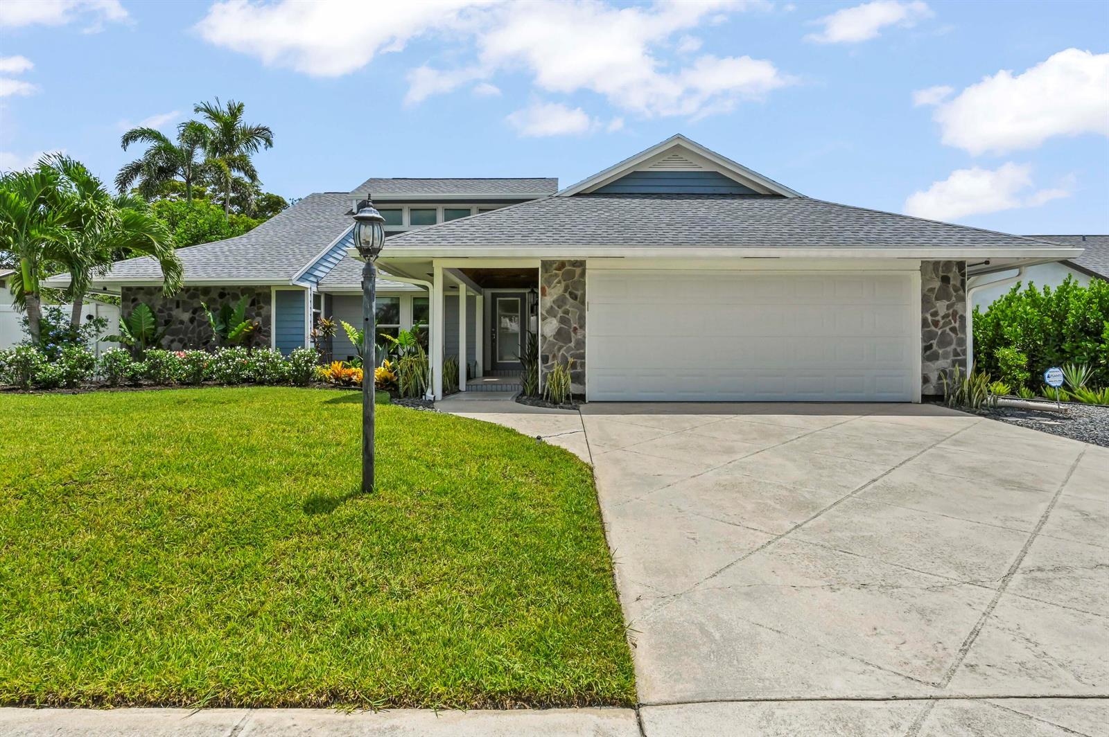 1102 Kriss Lane, Jupiter FL 33458