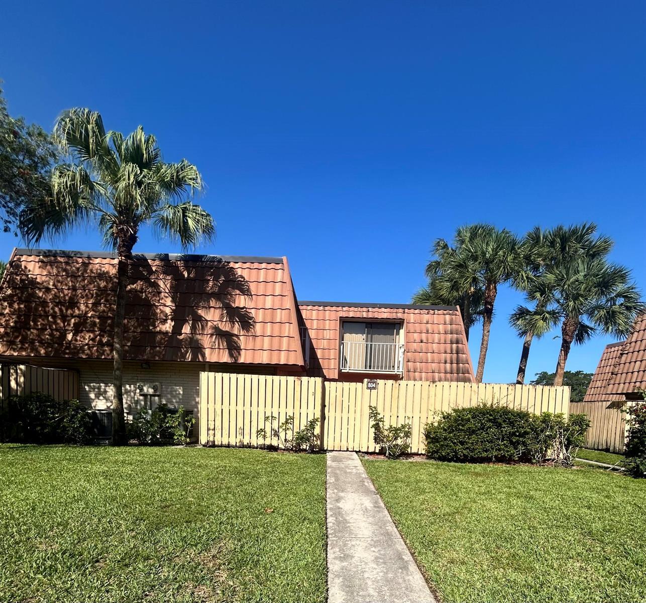 804 BLUE RIDGE Circle, West Palm Beach FL 33409