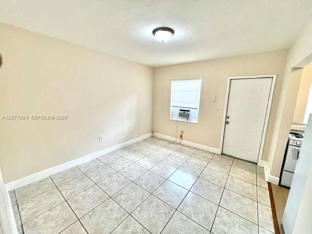 698 NE 85th St # 3, Miami FL 33138