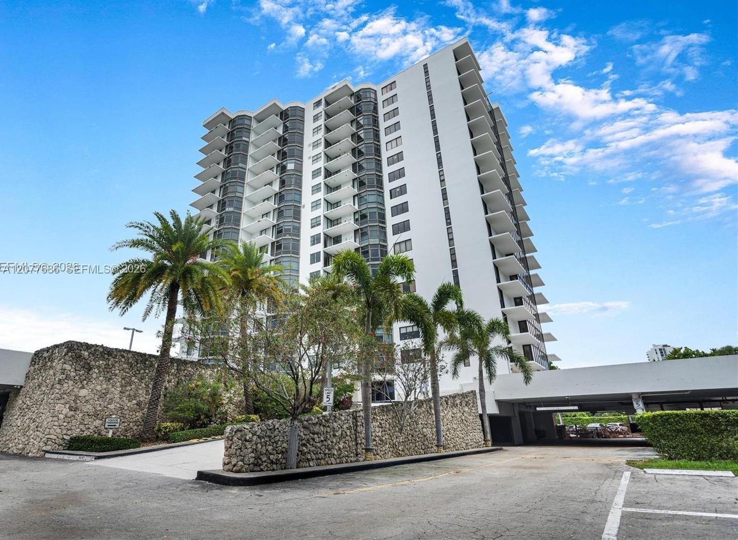 3375 N Country Club Dr # 607, Aventura FL 33180