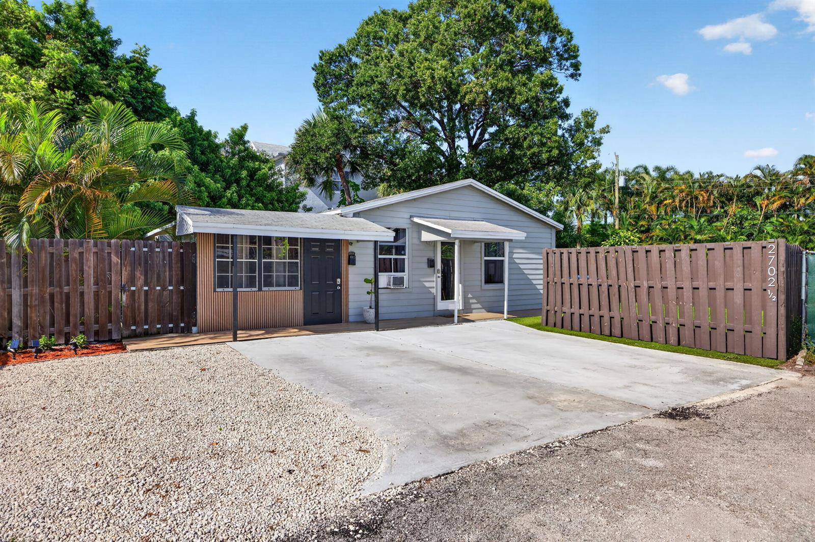 2702 NE 9TH Avenue, Wilton Manors FL 33334