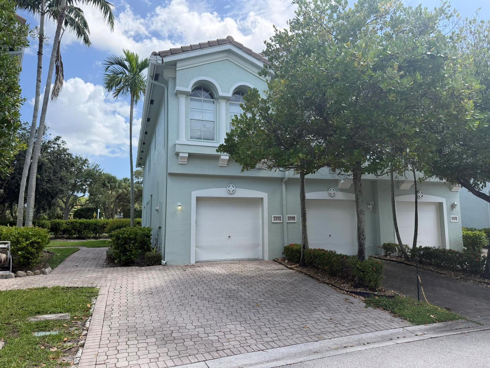 3251 LAUREL RIDGE Circle, Riviera Beach FL 33404