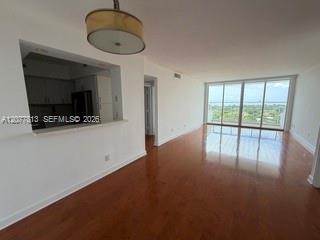 5600 Collins Ave # 15J, Miami Beach FL 33140