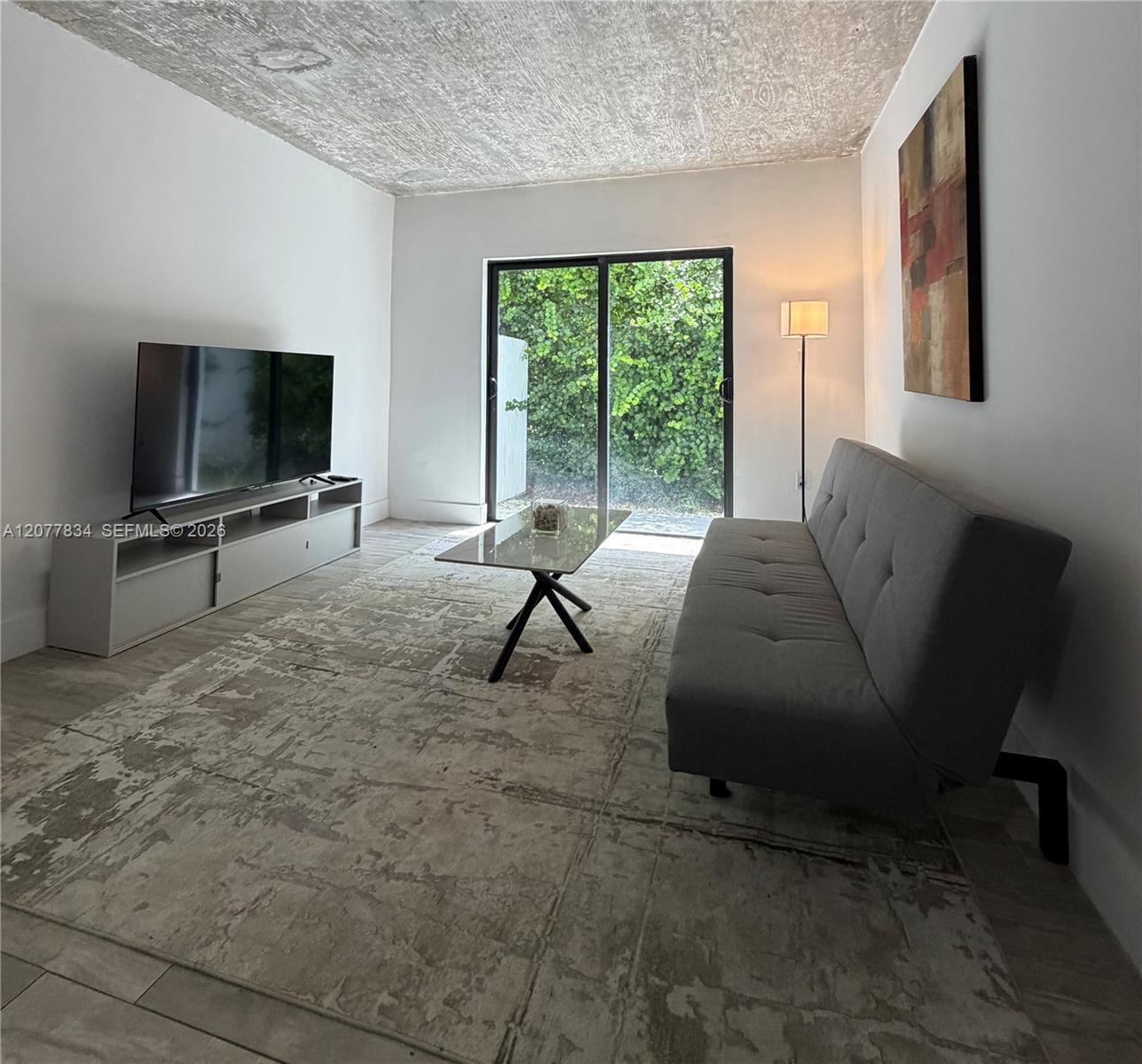 190 NW 69th St # 3, Miami FL 33150