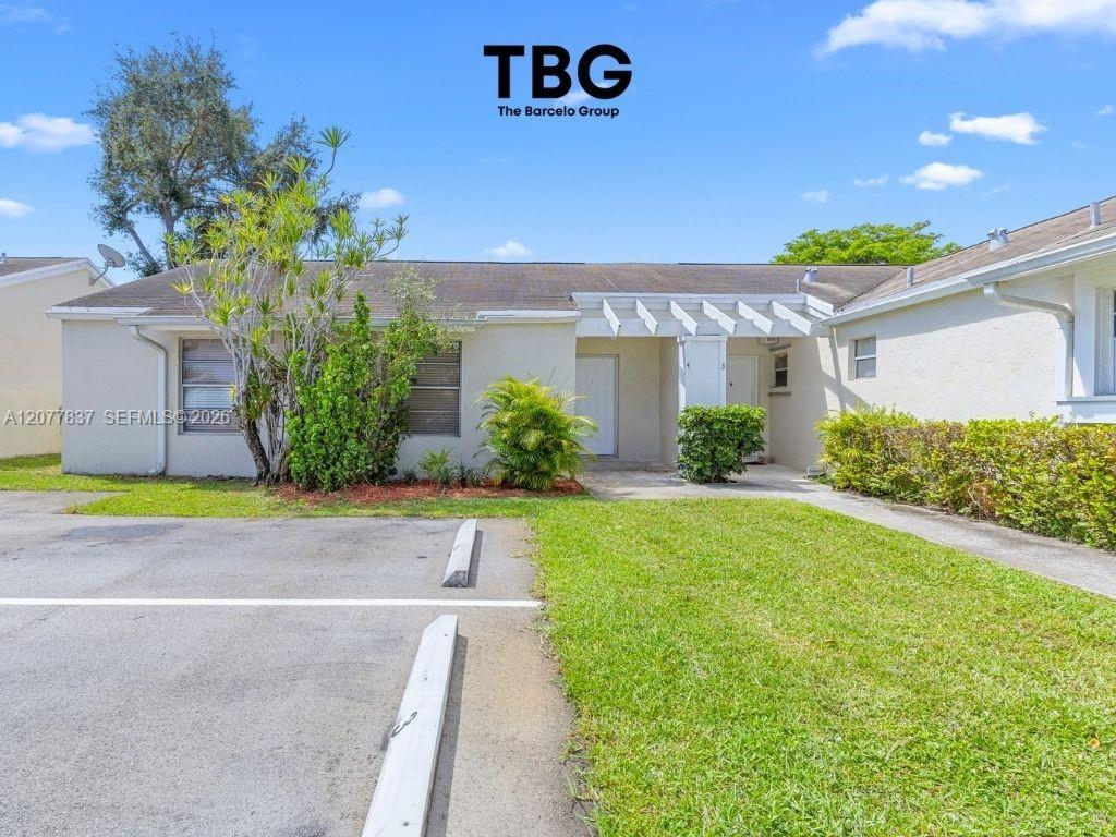 886 NE 214th Ln # 4, Miami FL 33179