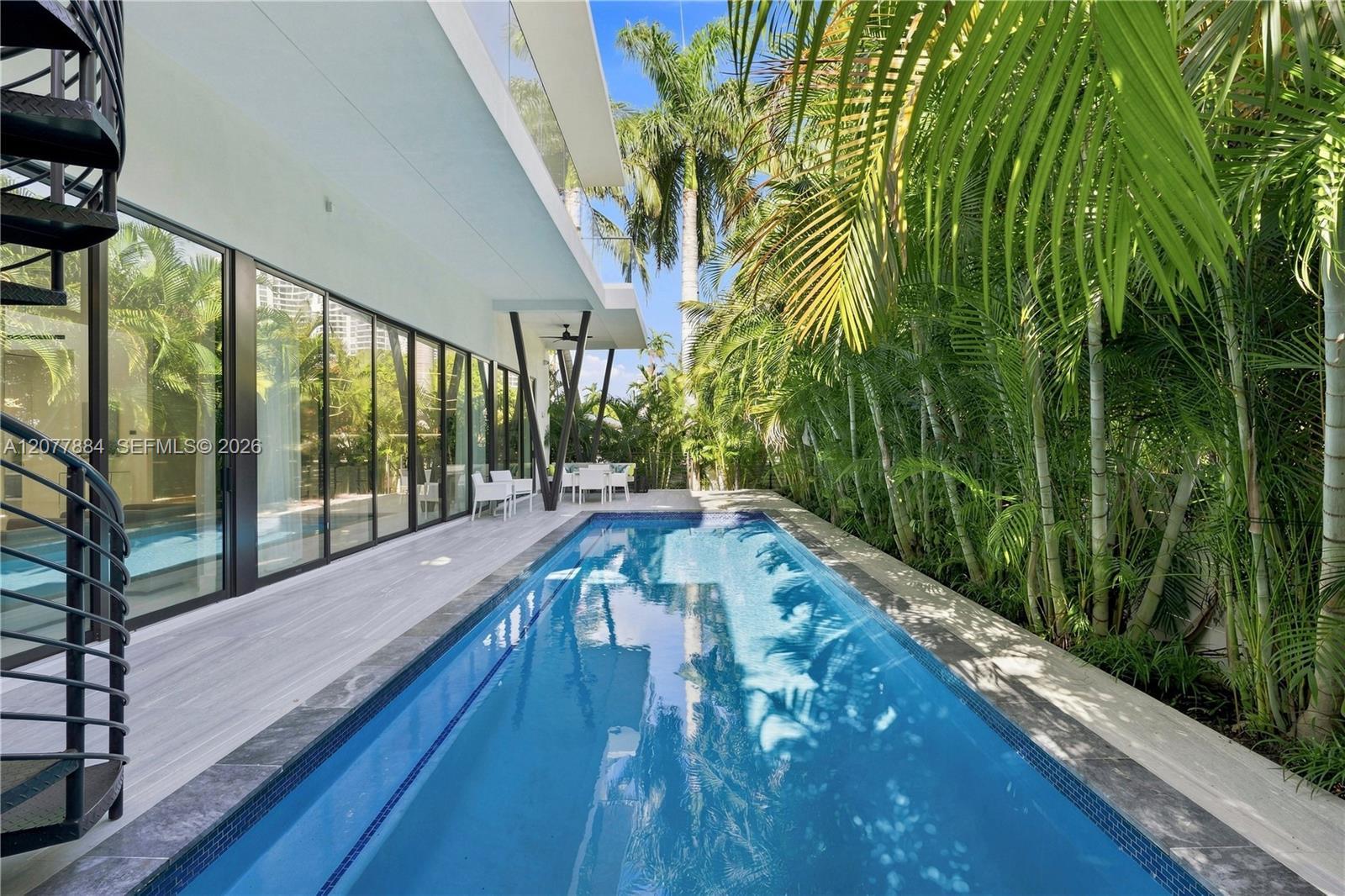 301 190th St, Sunny Isles Beach FL 33160